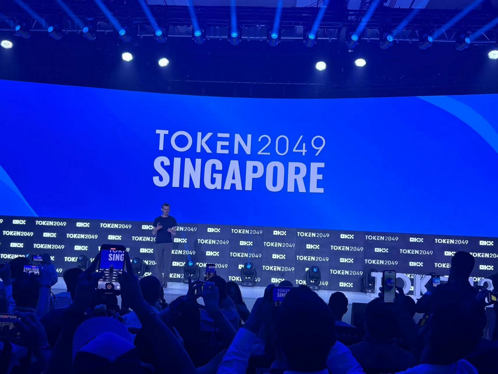 Vitalik Buterin在TOKEN2049演講：加密行業已進入成熟期，未來這些方向令人興奮