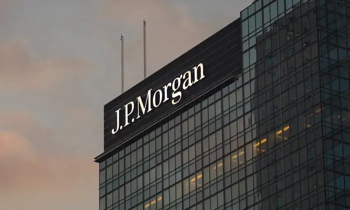 摩根大通分析:仍看漲比特幣至17萬美元,Strategy撐住不賣幣是近期關鍵