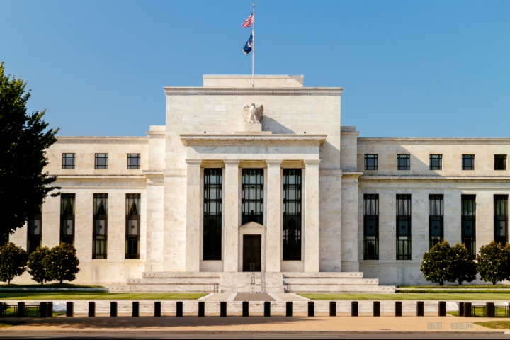 【深度】美联储降息扩表，对港股是冲击还是机遇？