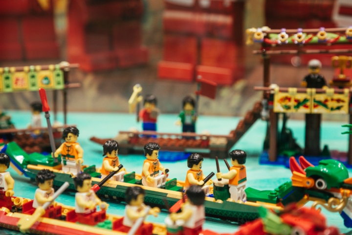 LV高管空降泡泡玛特董事会，潮玩巨头注入奢侈品基因？