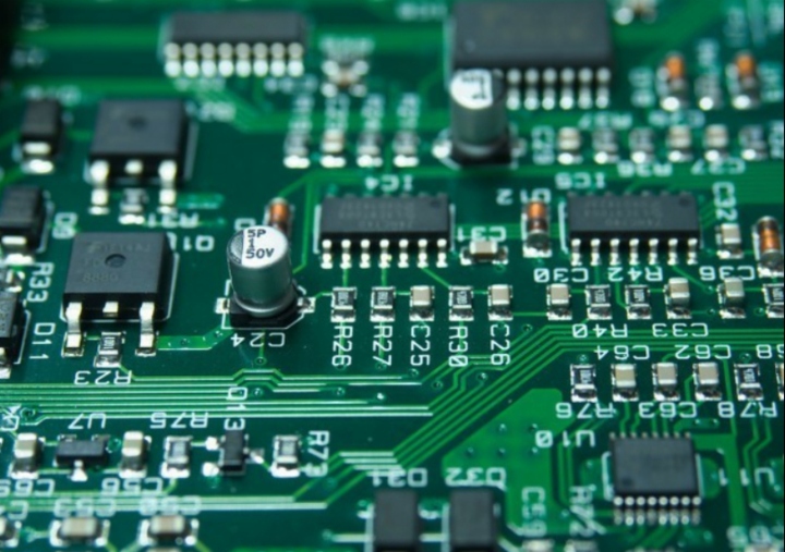 【百强透视】建滔积层板（01888.HK）自高点累跌65%，PCB行业周期见顶？